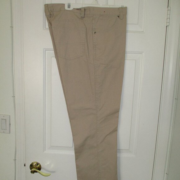 Claiborne Casual Mens Tan Cotton Jean Pant NWOT - Size 38W x 30L - Picture 3 of 4